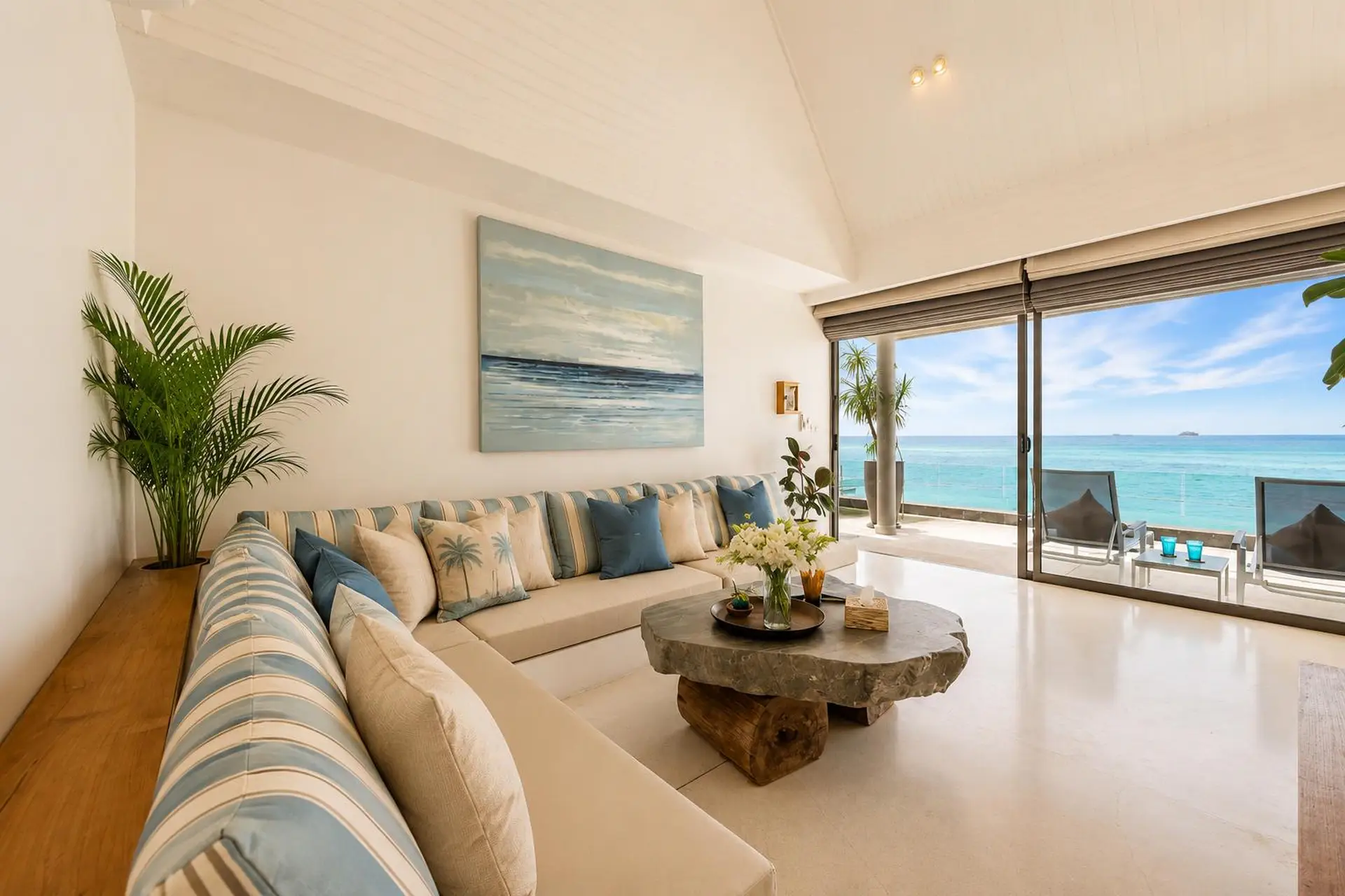 Family Beach Villa For Rent in Koh Samui, 4 Bedrooms with 2 Kids’ Bedrooms, Pool, Mini Golf and Fitness Room - Nathon, Ko Samui, Thailand