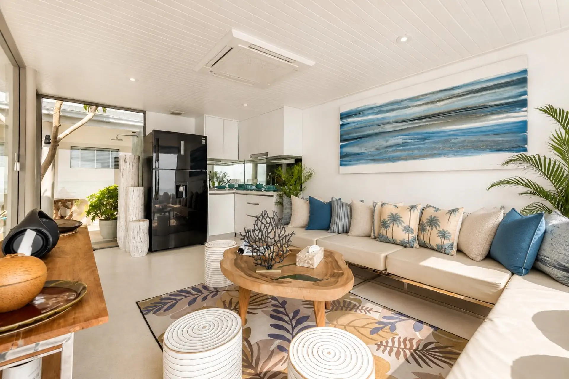 Family Beach Villa For Rent in Koh Samui, 4 Bedrooms with 2 Kids’ Bedrooms, Pool, Mini Golf and Fitness Room - Nathon, Ko Samui, Thailand