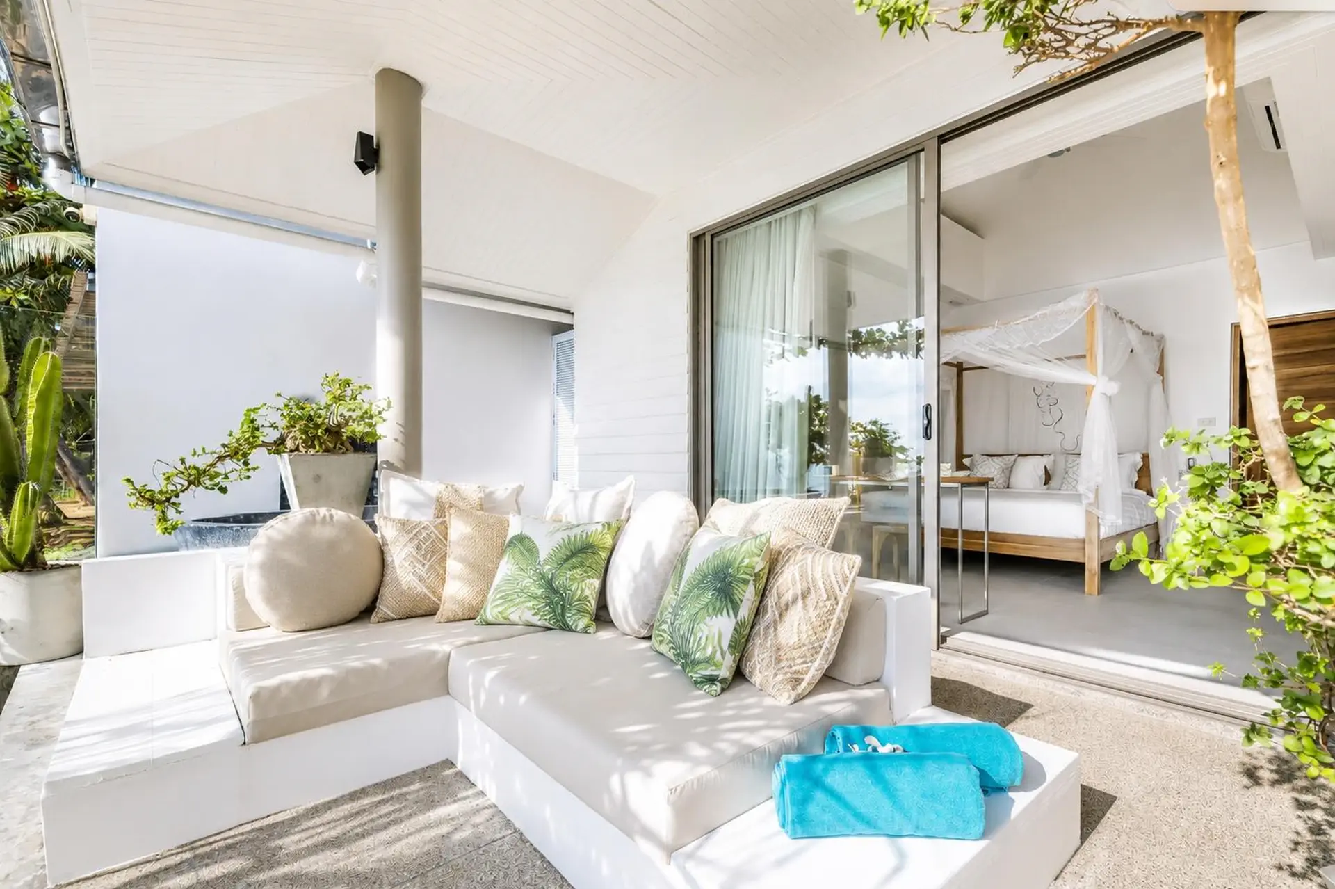 Family Beach Villa For Rent in Koh Samui, 4 Bedrooms with 2 Kids’ Bedrooms, Pool, Mini Golf and Fitness Room - Nathon, Ko Samui, Thailand