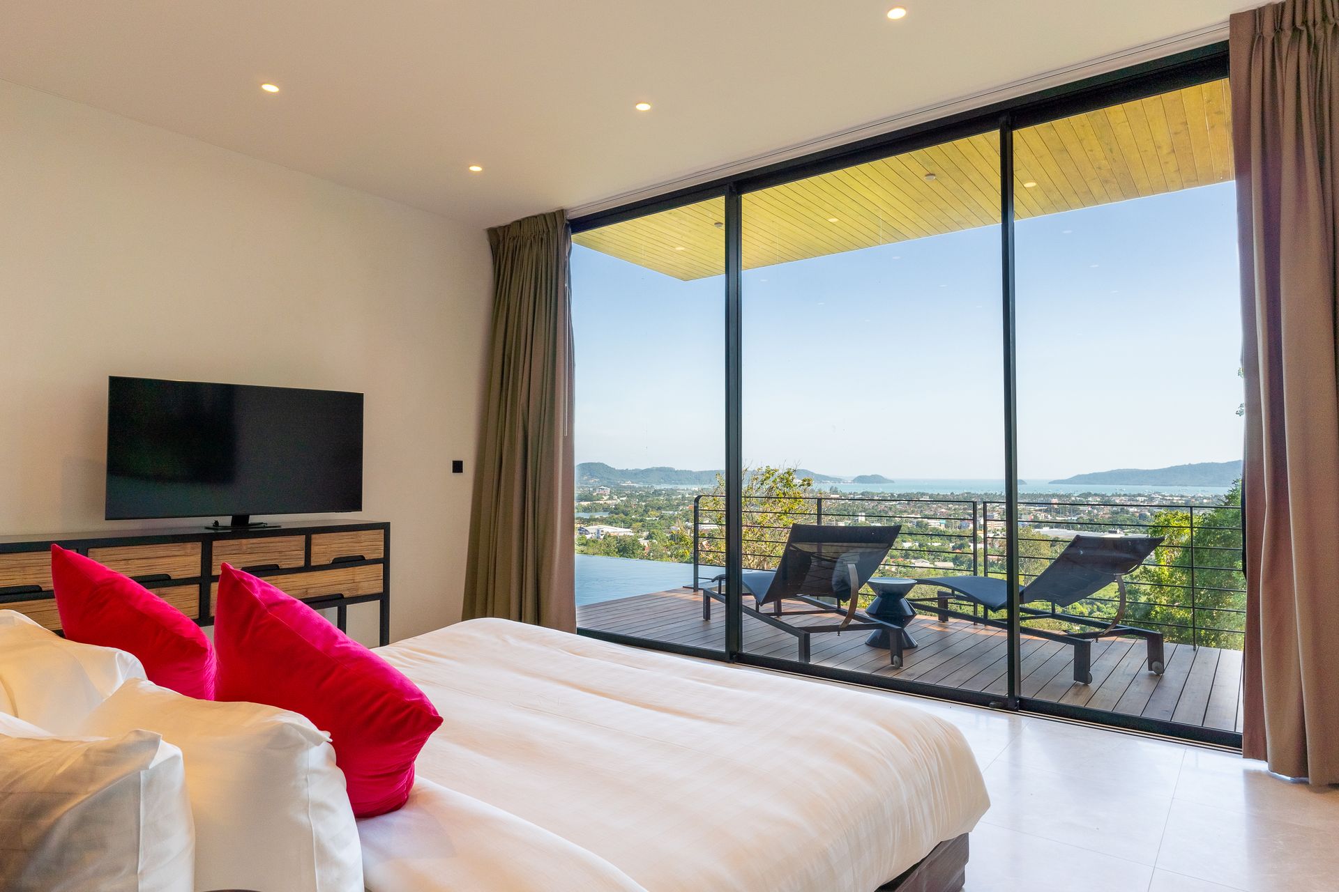 Exclusive 5-Bedroom Hilltop Pool Villa with Breathtaking Panoramic Views of Chalong Bay - Chalong, Phuket, Thailand