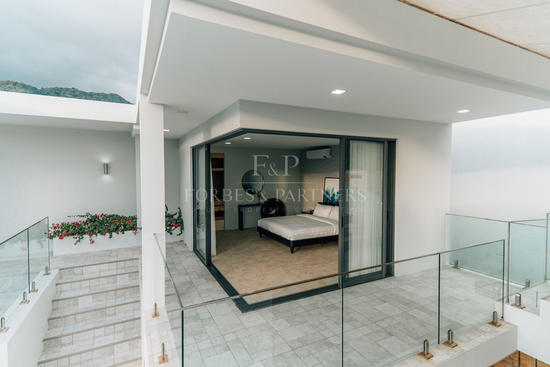 6-BEDROOM GRAND VILLA IN KAMALA - Kamala, Phuket, Thailand