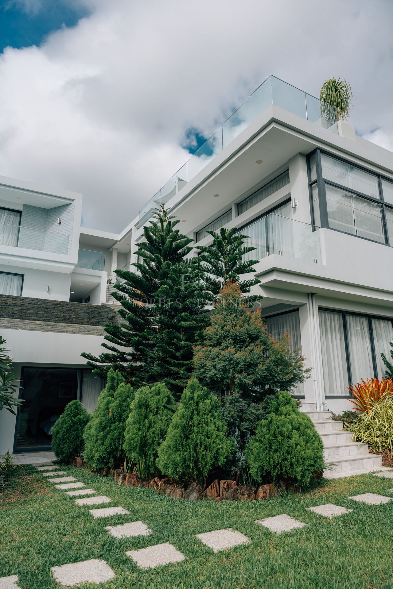 6-BEDROOM GRAND VILLA IN KAMALA - Kamala, Phuket, Thailand