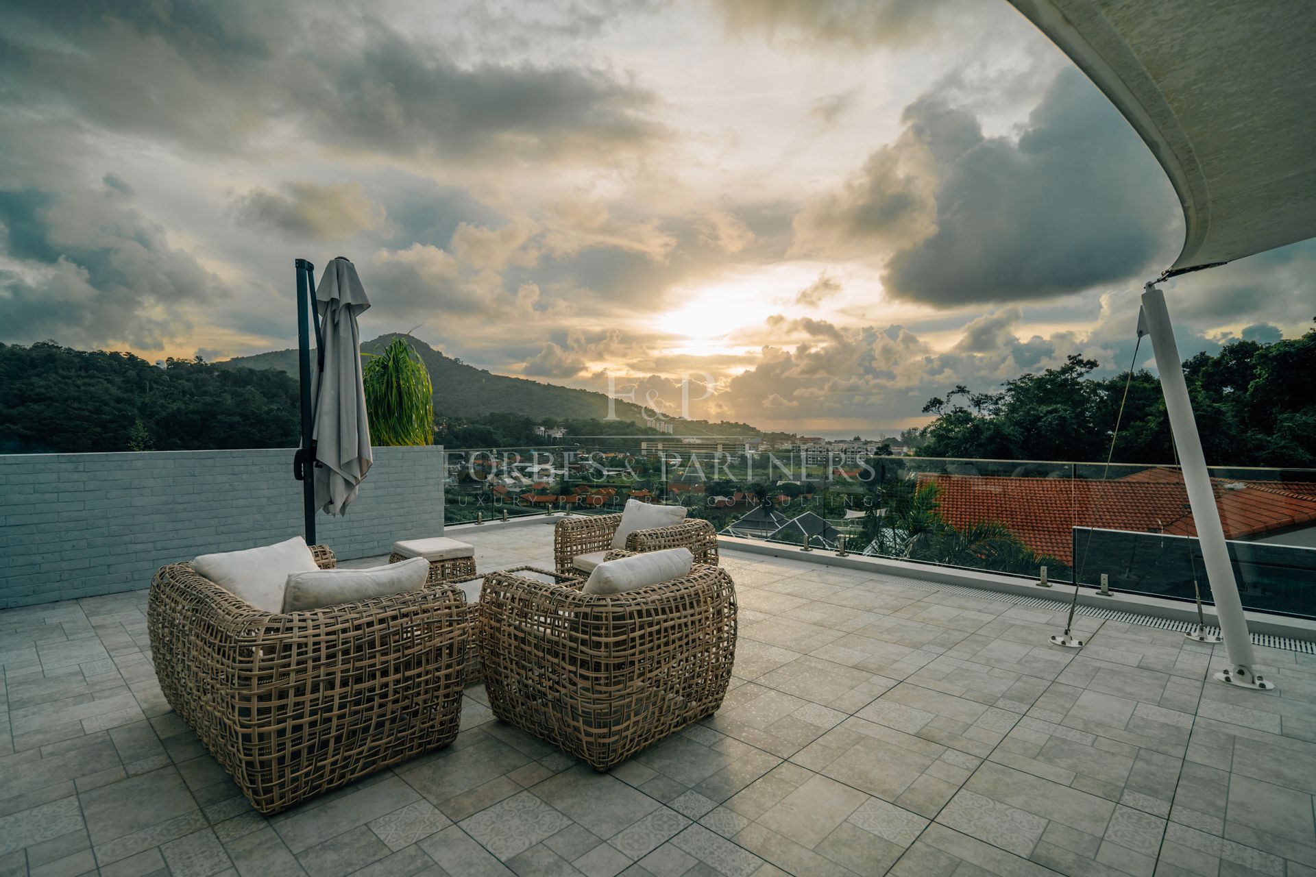 6-BEDROOM GRAND VILLA IN KAMALA - Kamala, Phuket, Thailand