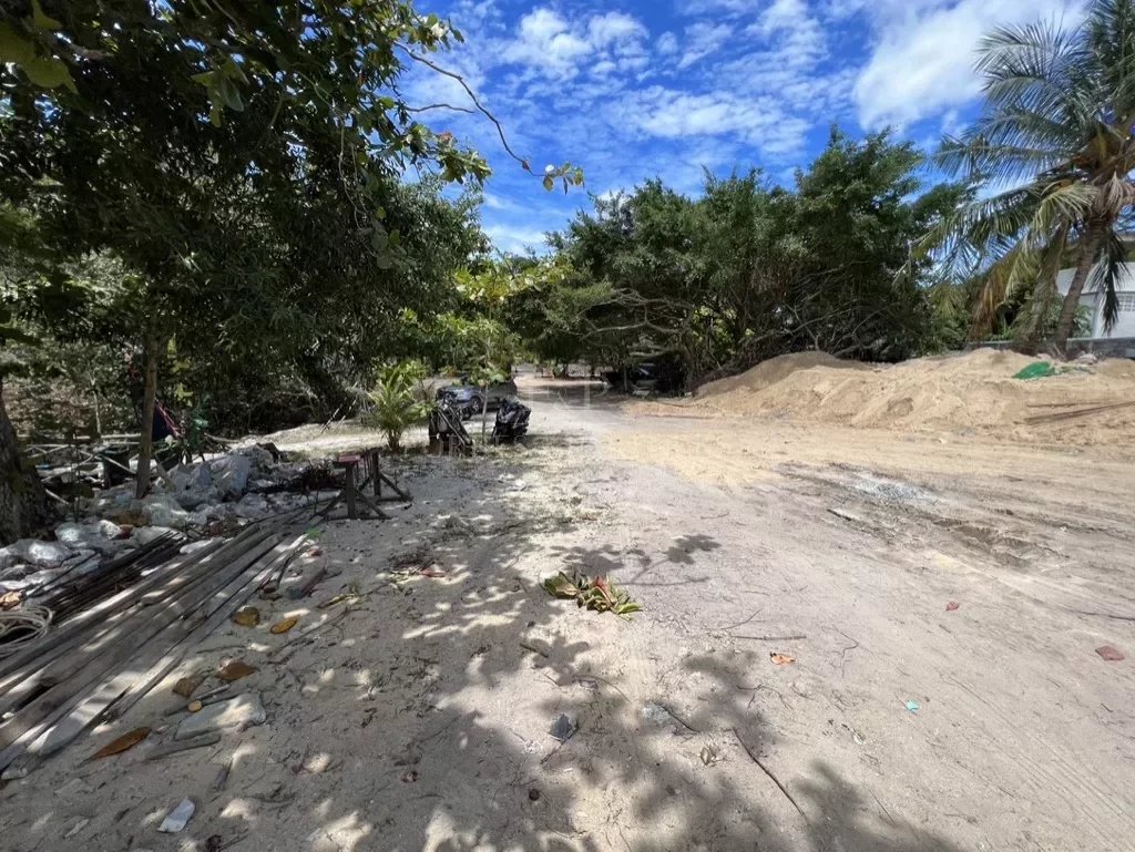 BEACH FRONT LAND - Maenam, Ko Samui, Thailand