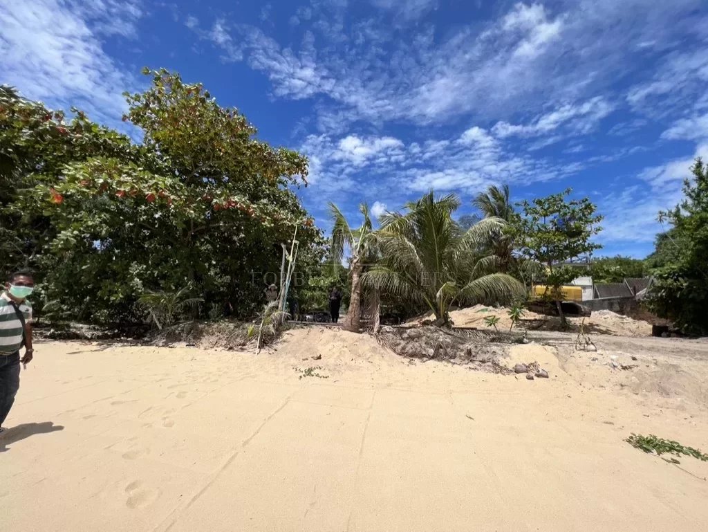 BEACH FRONT LAND - Maenam, Ko Samui, Thailand