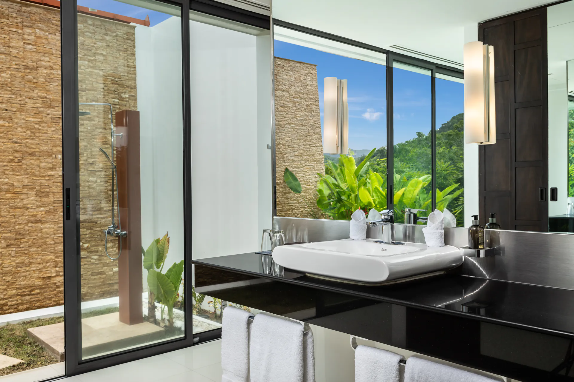 5 BEDROOM VILLA FOR SALE KAMALA, PHUKET - Kamala, Phuket, Thailand