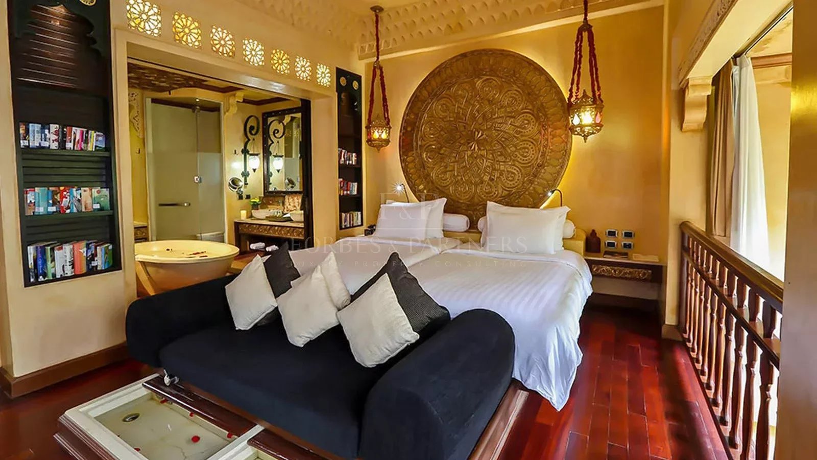 ICONIC 5 BEDROOMS IN KARON - Karon, Phuket, Thailand