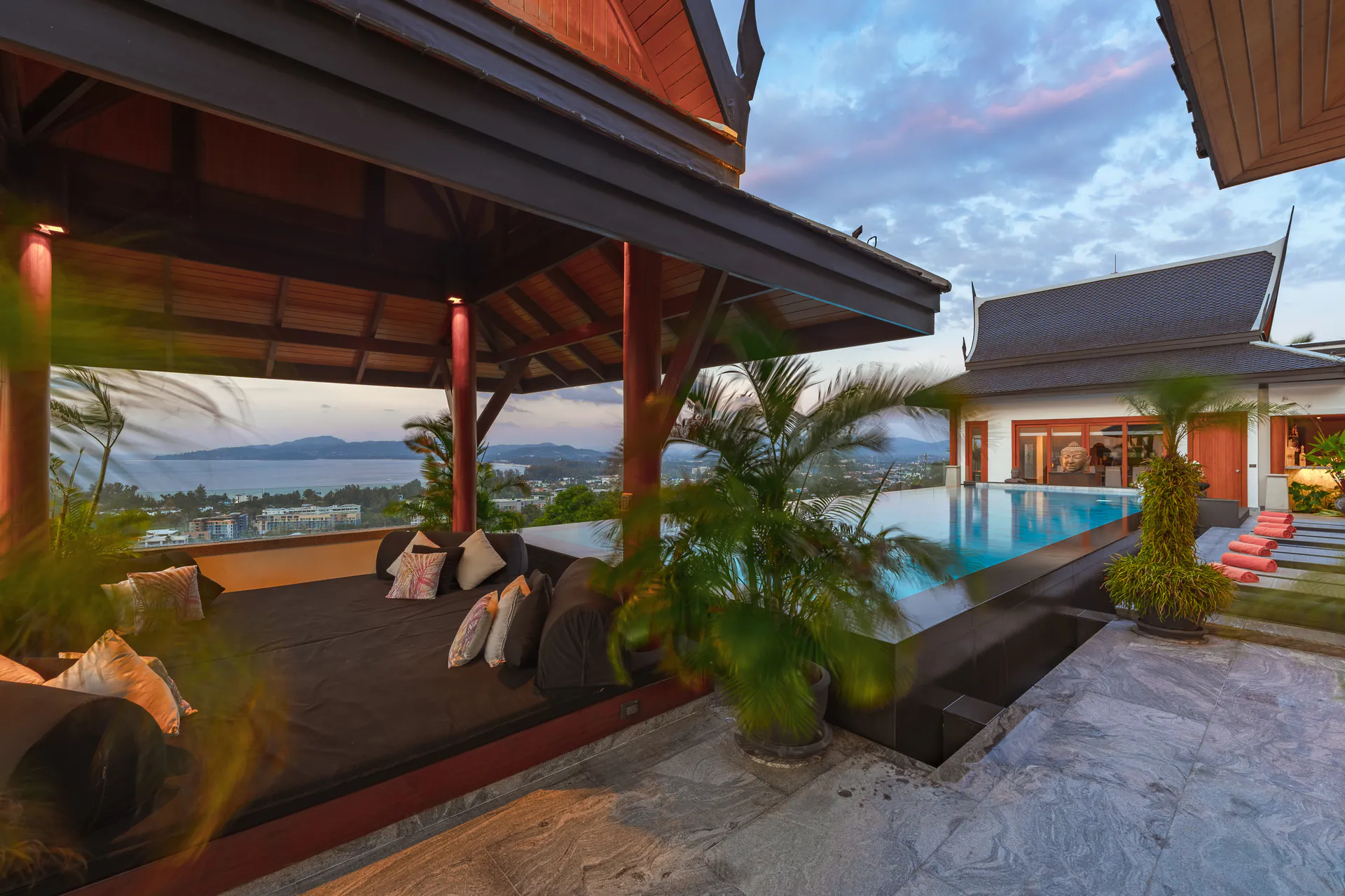 OUTSTANDING 10-BEDROOM POOL VILLA - Surin, Phuket, Thailand