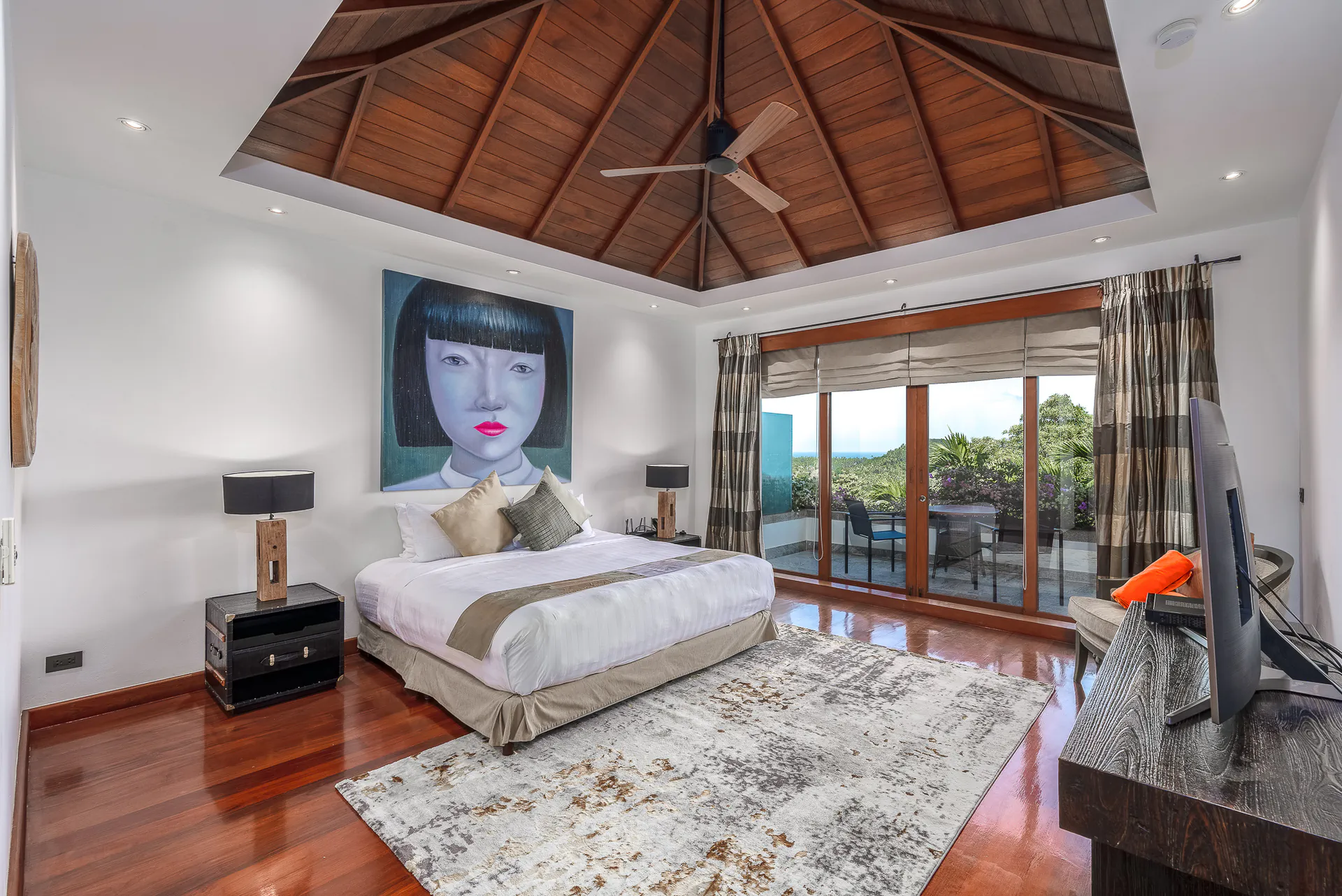 OUTSTANDING 10-BEDROOM POOL VILLA - Surin, Phuket, Thailand