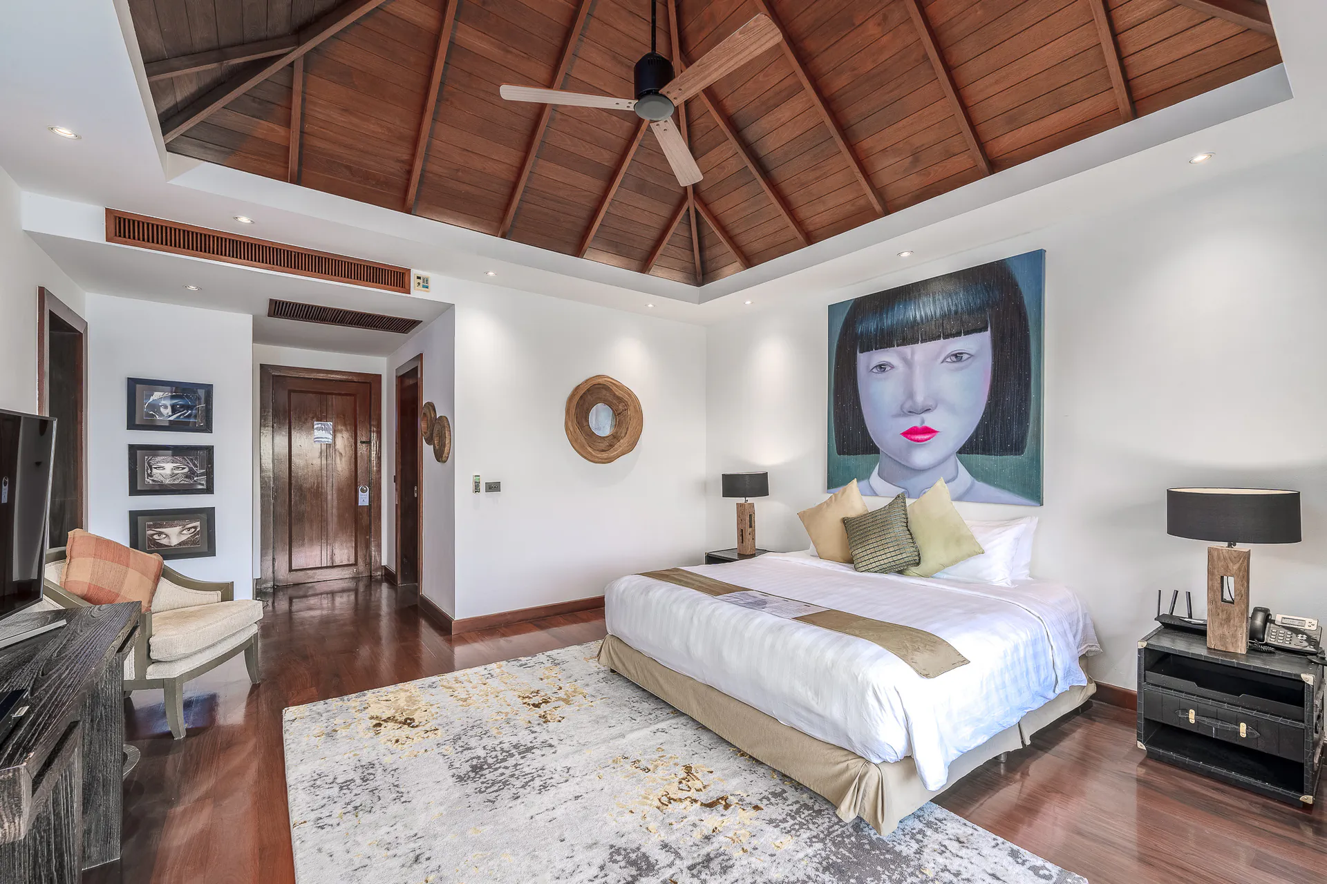 OUTSTANDING 10-BEDROOM POOL VILLA - Surin, Phuket, Thailand