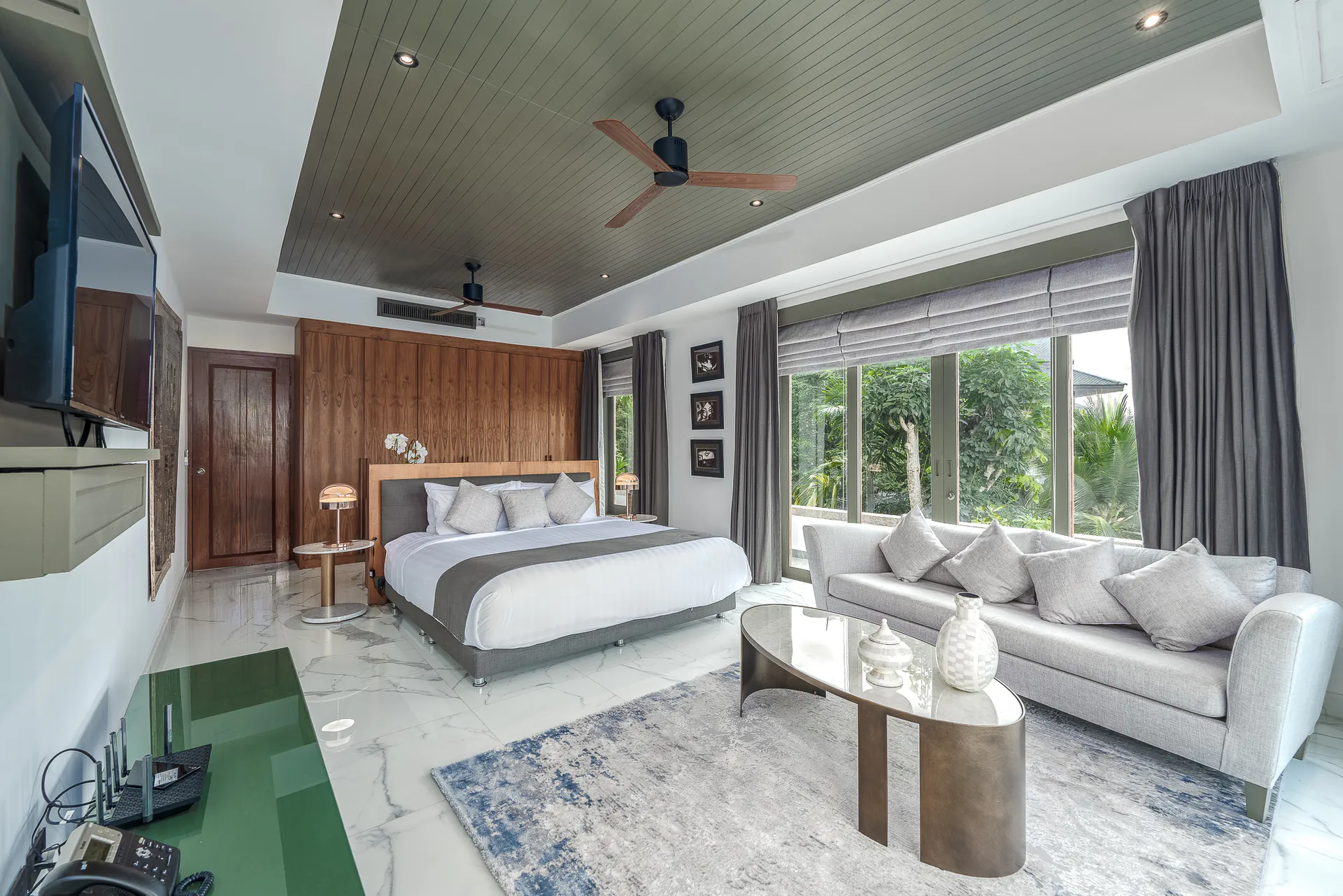 OUTSTANDING 10-BEDROOM POOL VILLA - Surin, Phuket, Thailand