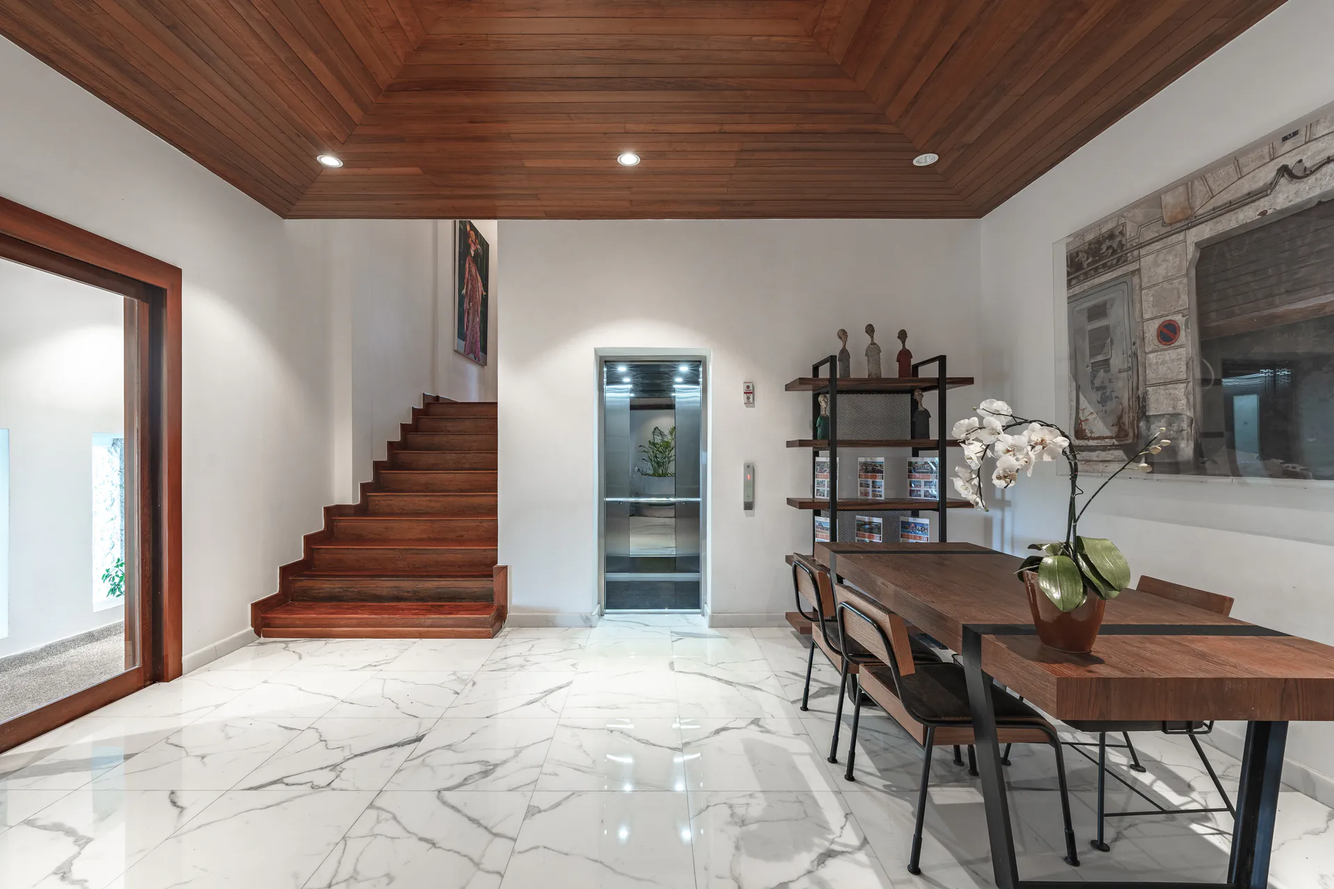 OUTSTANDING 10-BEDROOM POOL VILLA - Surin, Phuket, Thailand