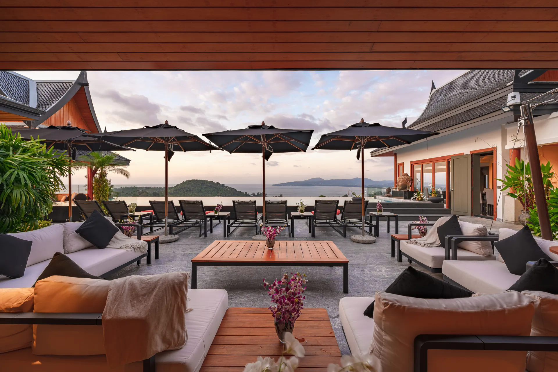 OUTSTANDING 10-BEDROOM POOL VILLA - Surin, Phuket, Thailand