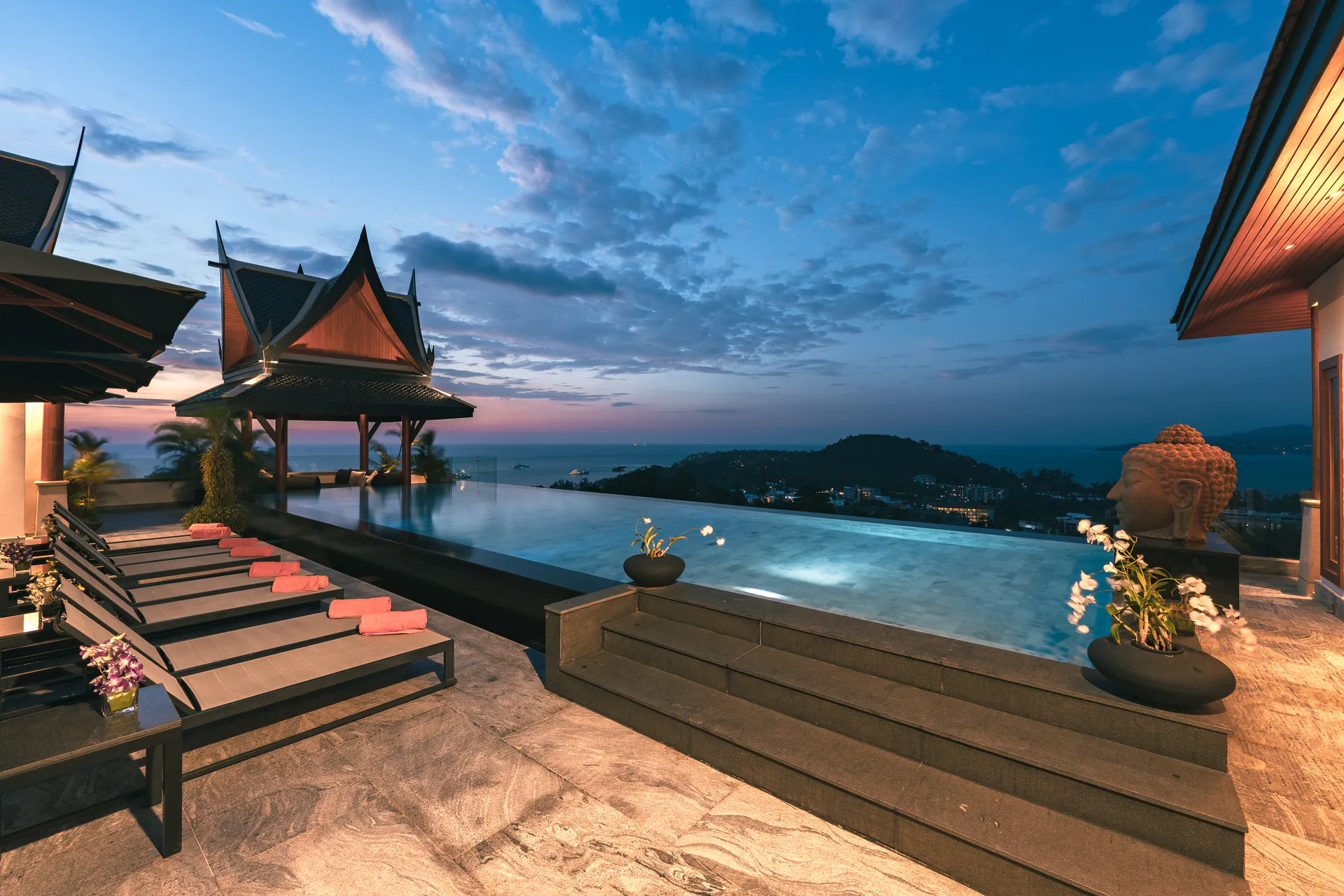 OUTSTANDING 10-BEDROOM POOL VILLA - Surin, Phuket, Thailand