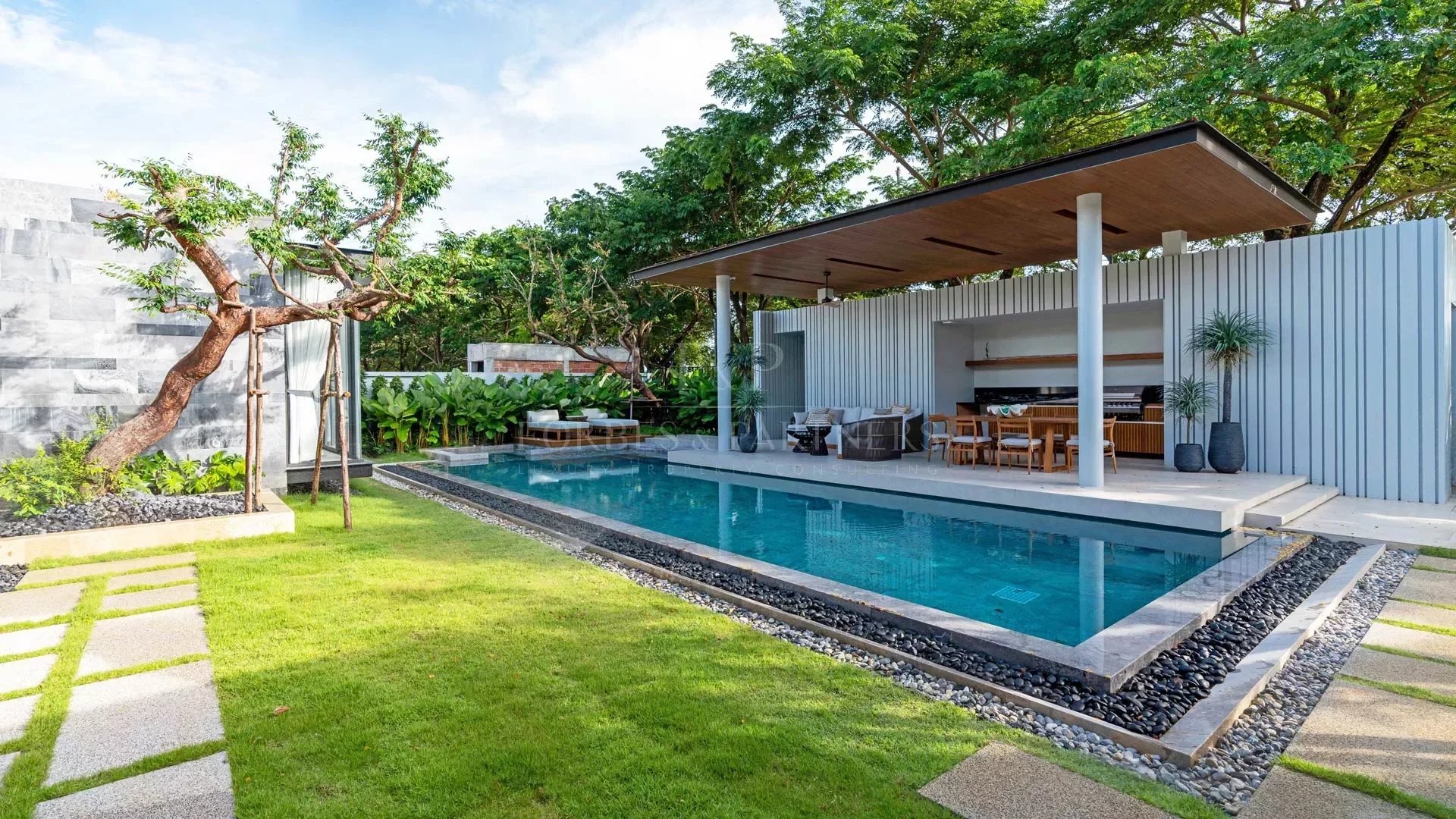 4 BEDROOM CHOENG THALE - Cherngtalay, Phuket, Thailand