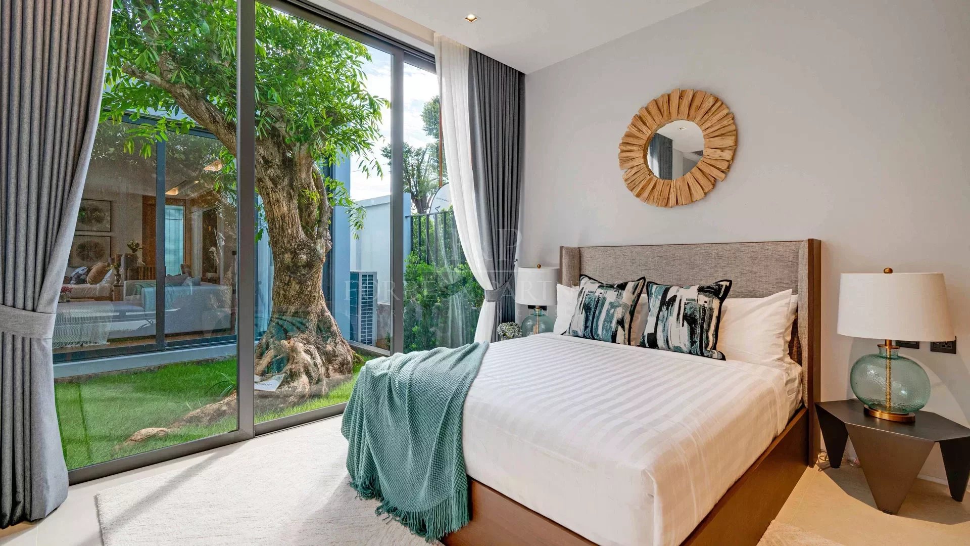 4 BEDROOM CHOENG THALE - Cherngtalay, Phuket, Thailand