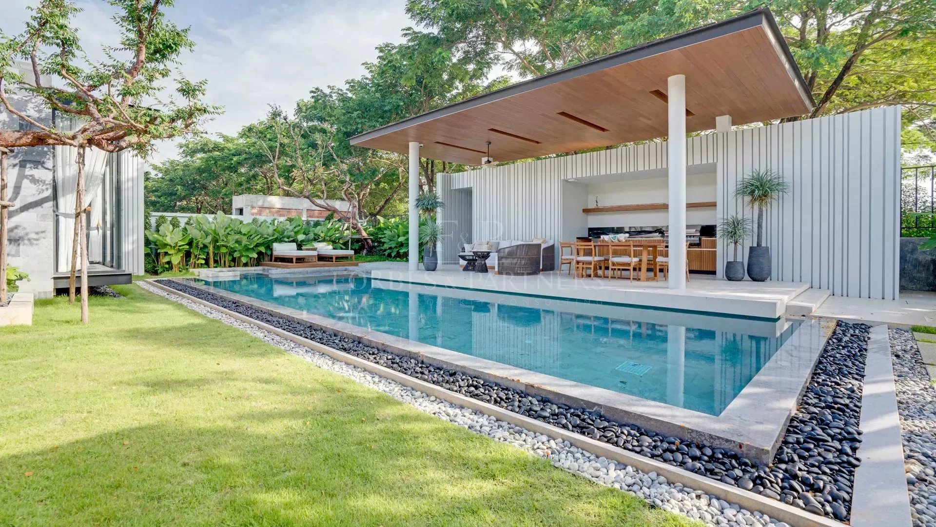 4 BEDROOM CHOENG THALE - Cherngtalay, Phuket, Thailand