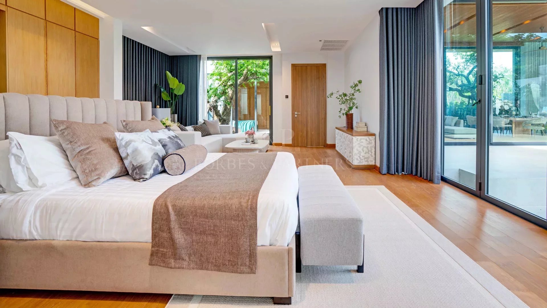 4 BEDROOM CHOENG THALE - Cherngtalay, Phuket, Thailand