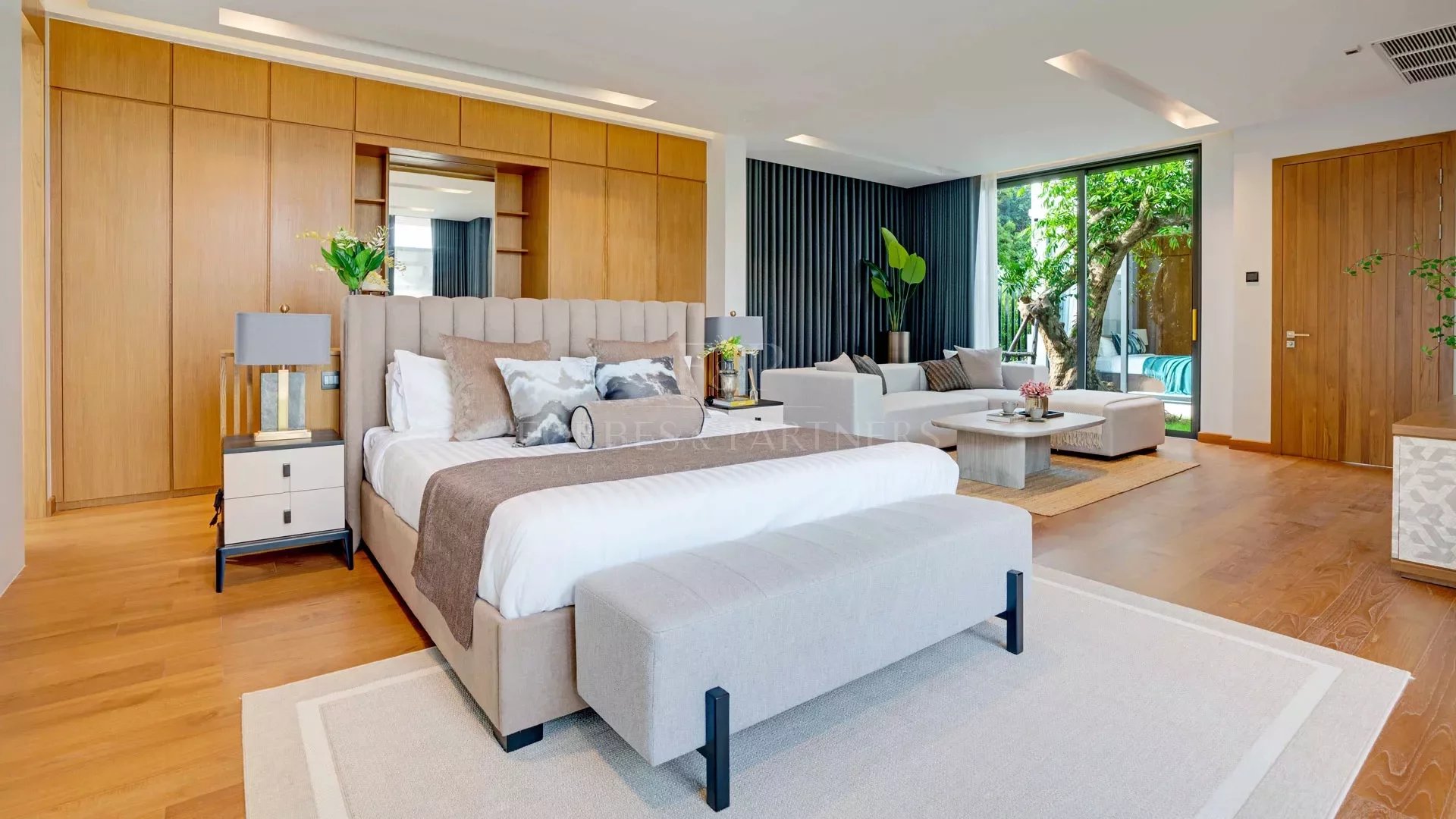 4 BEDROOM CHOENG THALE - Cherngtalay, Phuket, Thailand