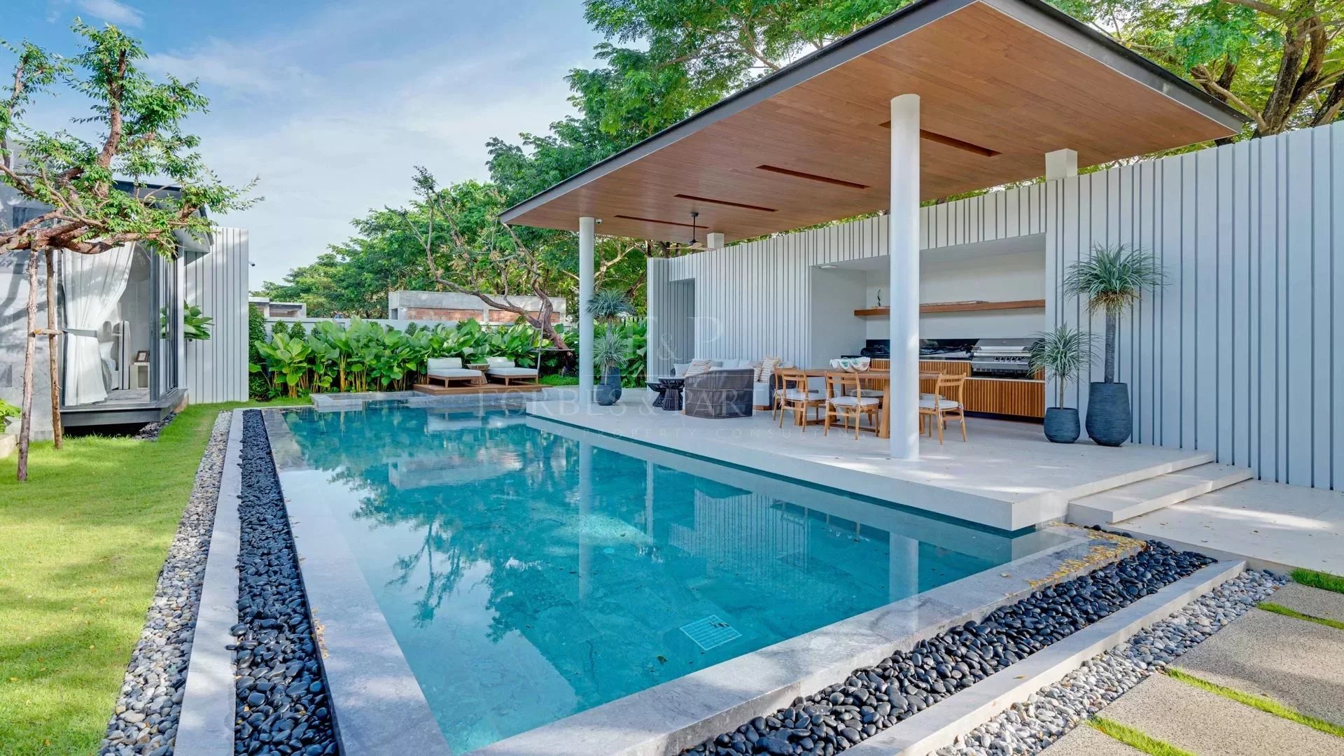 4 BEDROOM CHOENG THALE - Cherngtalay, Phuket, Thailand