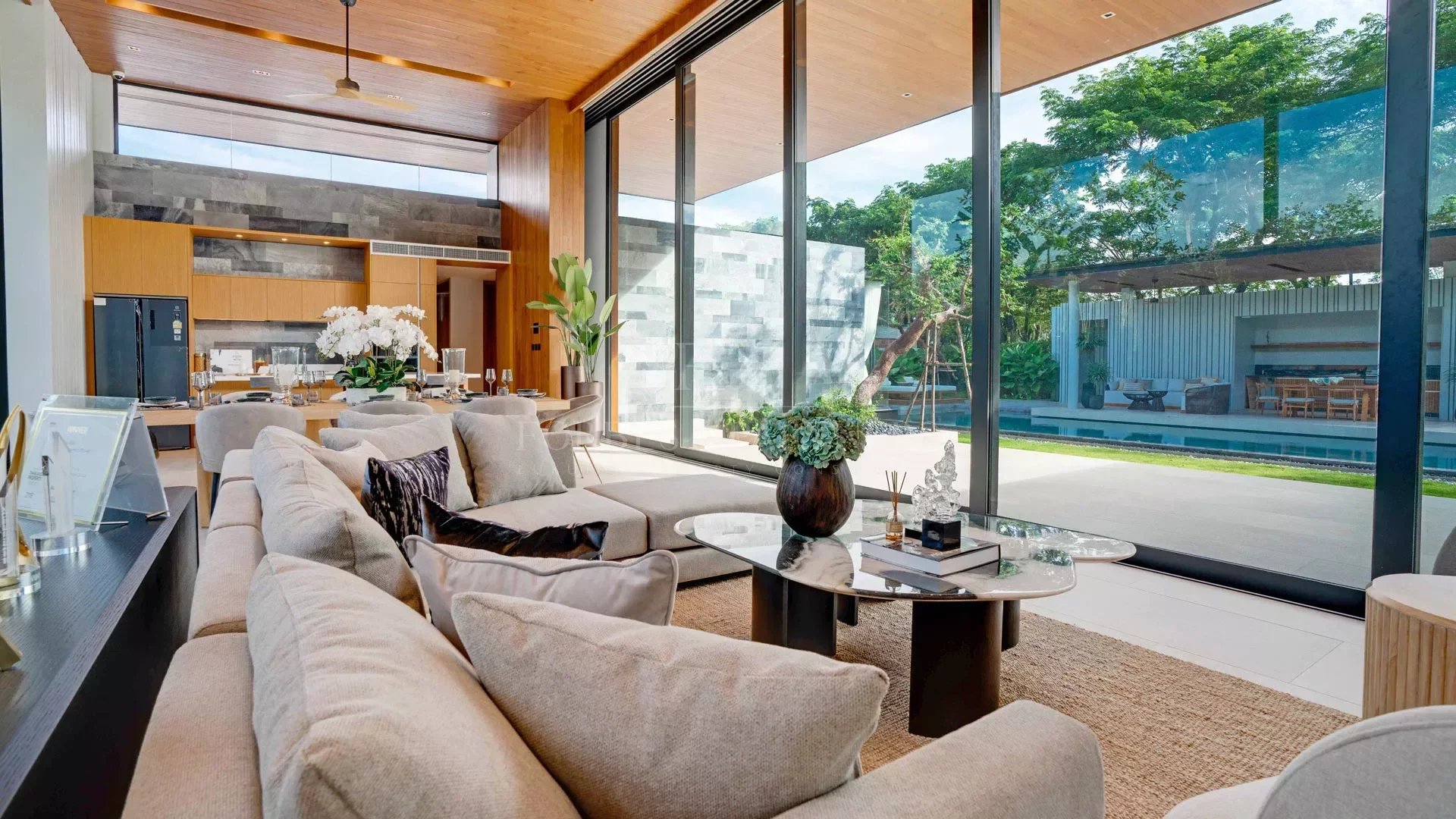 4 BEDROOM CHOENG THALE - Cherngtalay, Phuket, Thailand