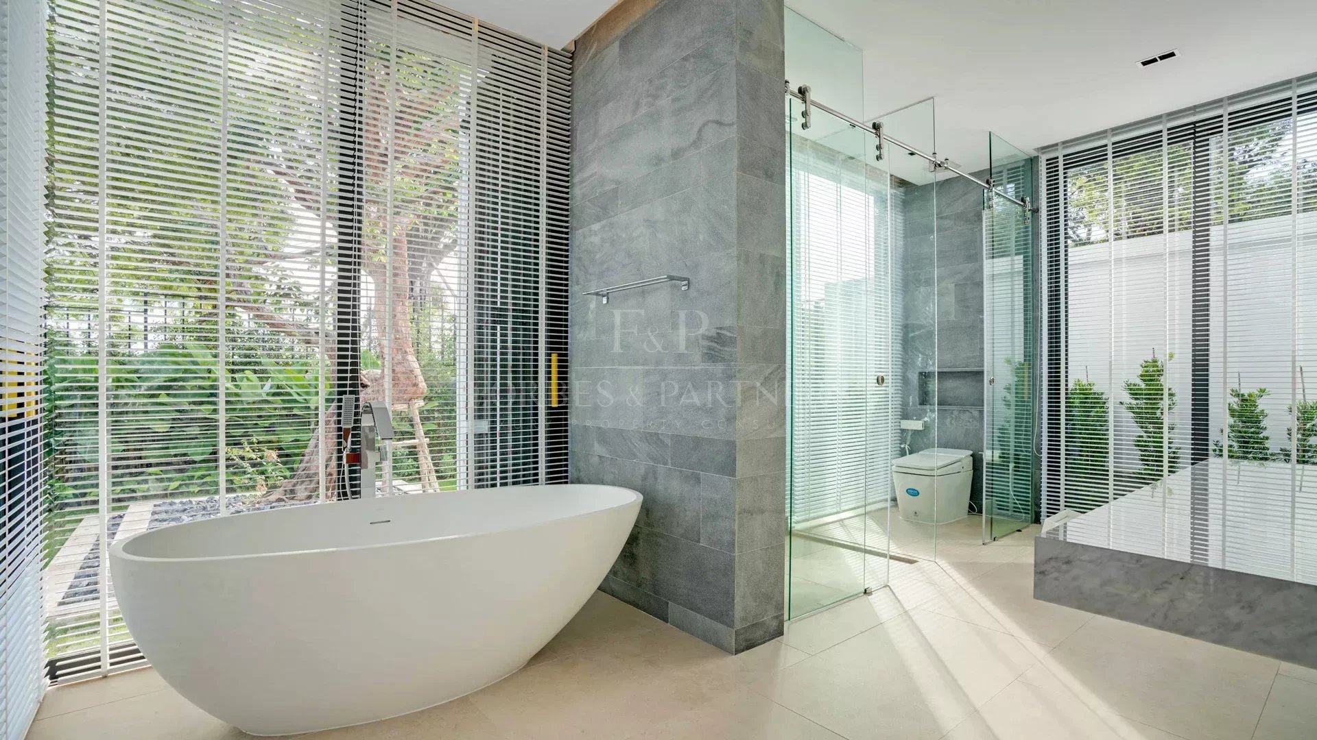 4 BEDROOM CHOENG THALE - Cherngtalay, Phuket, Thailand