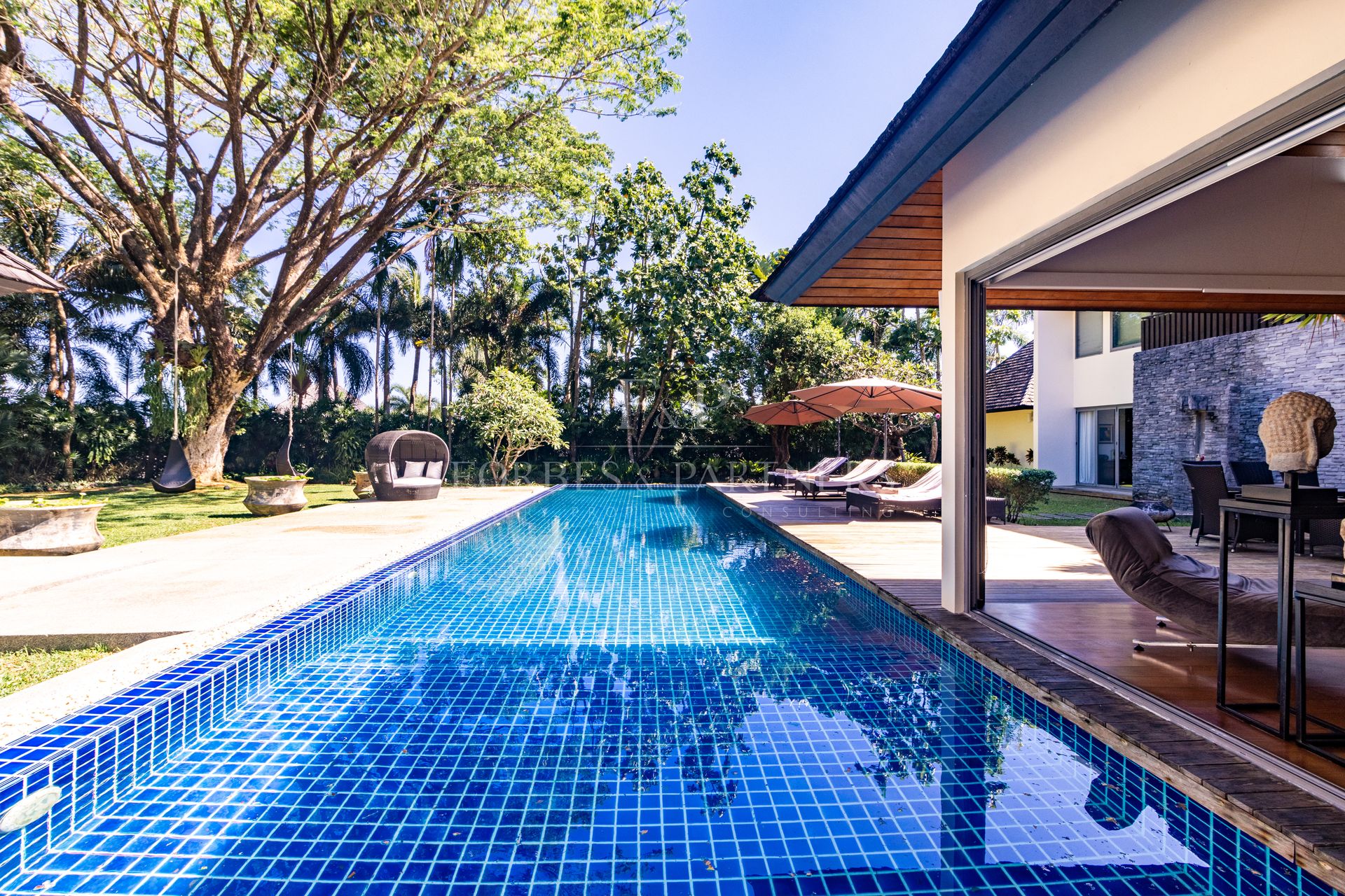 STUNNING, LARGE 4-BEDROOM PRIVATE POOL VILLA IN LAYAN HILLS ESTATE - Cherngtalay, Phuket, Thailand