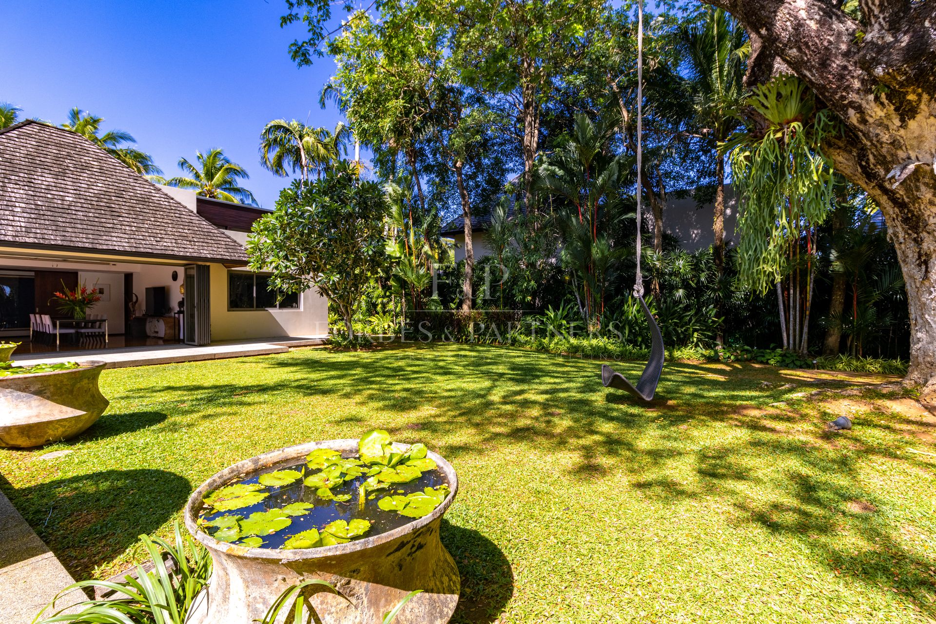 STUNNING, LARGE 4-BEDROOM PRIVATE POOL VILLA IN LAYAN HILLS ESTATE - Cherngtalay, Phuket, Thailand