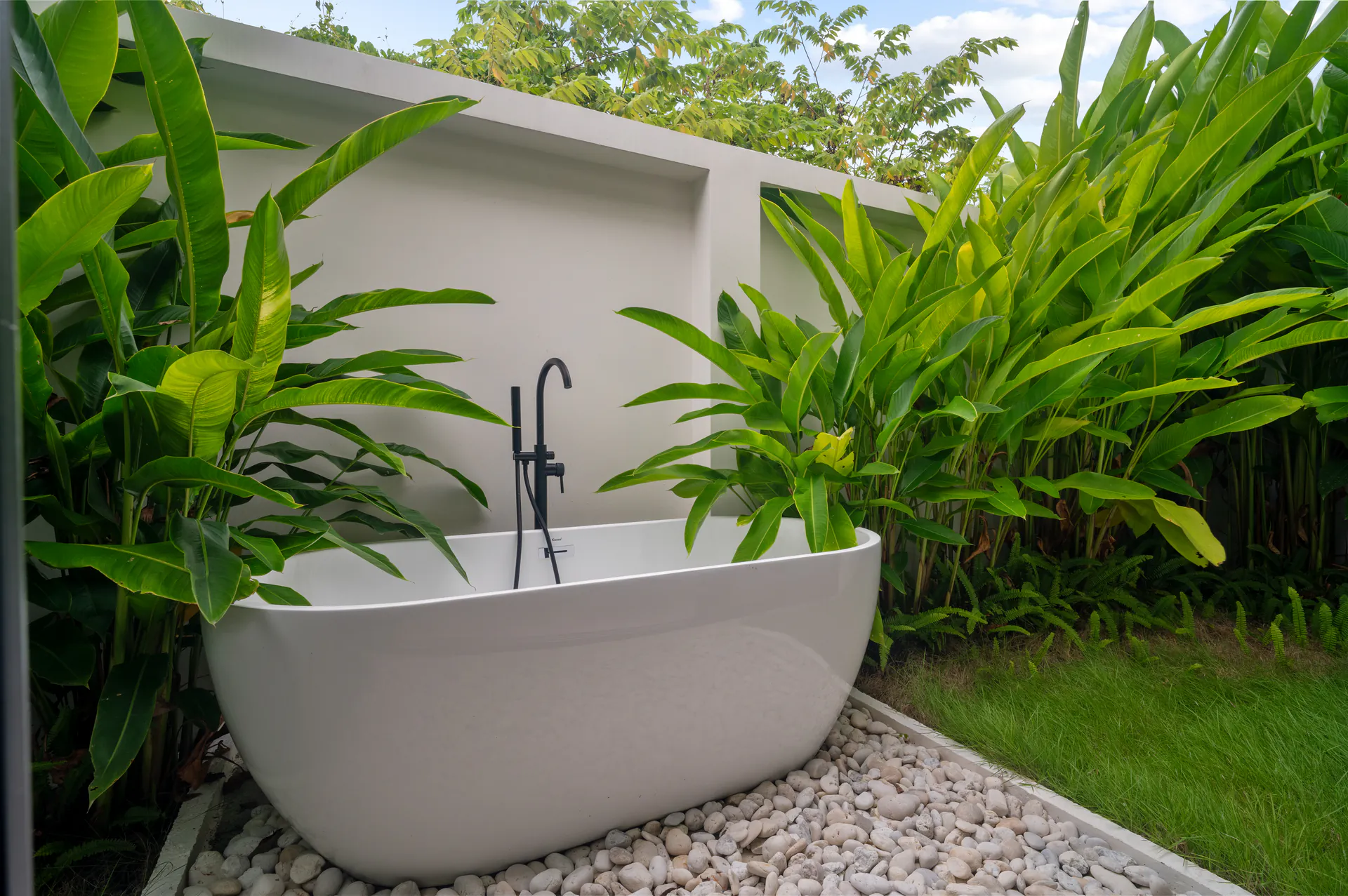 Brand New 4-Bedroom Balinese Luxury Villa with Pool in Bangtao, Thalang, Phuket - Cherngtalay, Phuket, Thailand