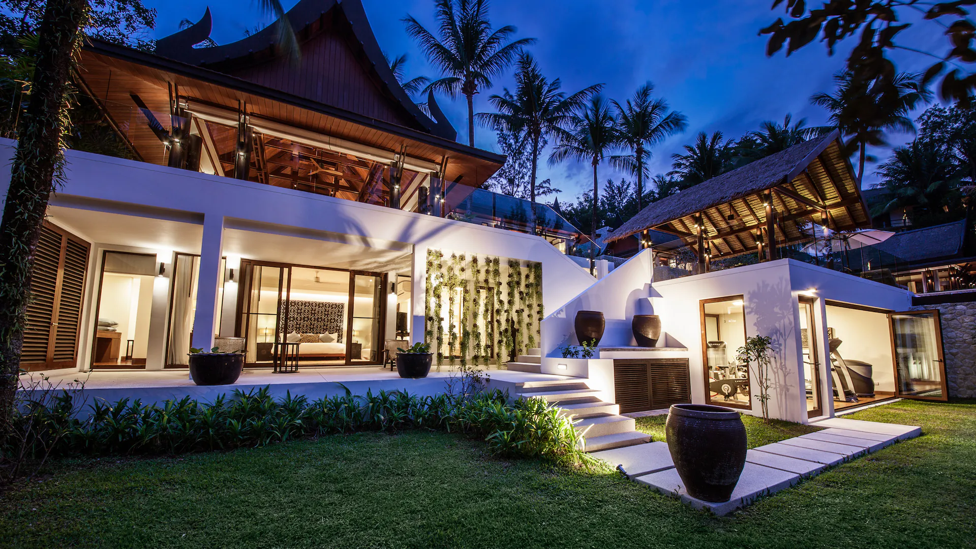 EXCLUSIVE BEACHFRONT GETAWAY VILLA IN LAEMSON ESTATE, PHUKET - Kamala, Phuket, Thailand