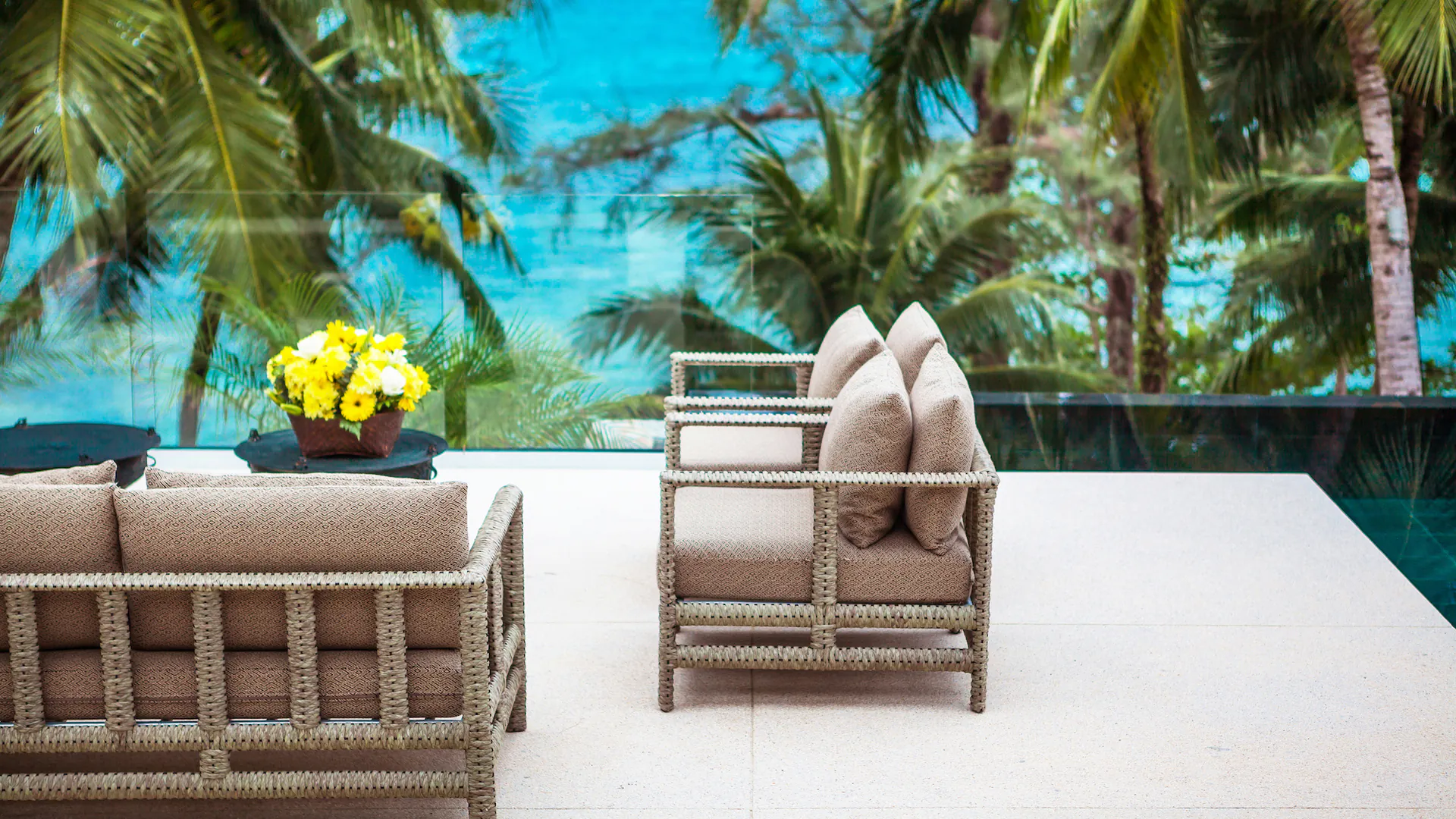 EXCLUSIVE BEACHFRONT GETAWAY VILLA IN LAEMSON ESTATE, PHUKET - Kamala, Phuket, Thailand