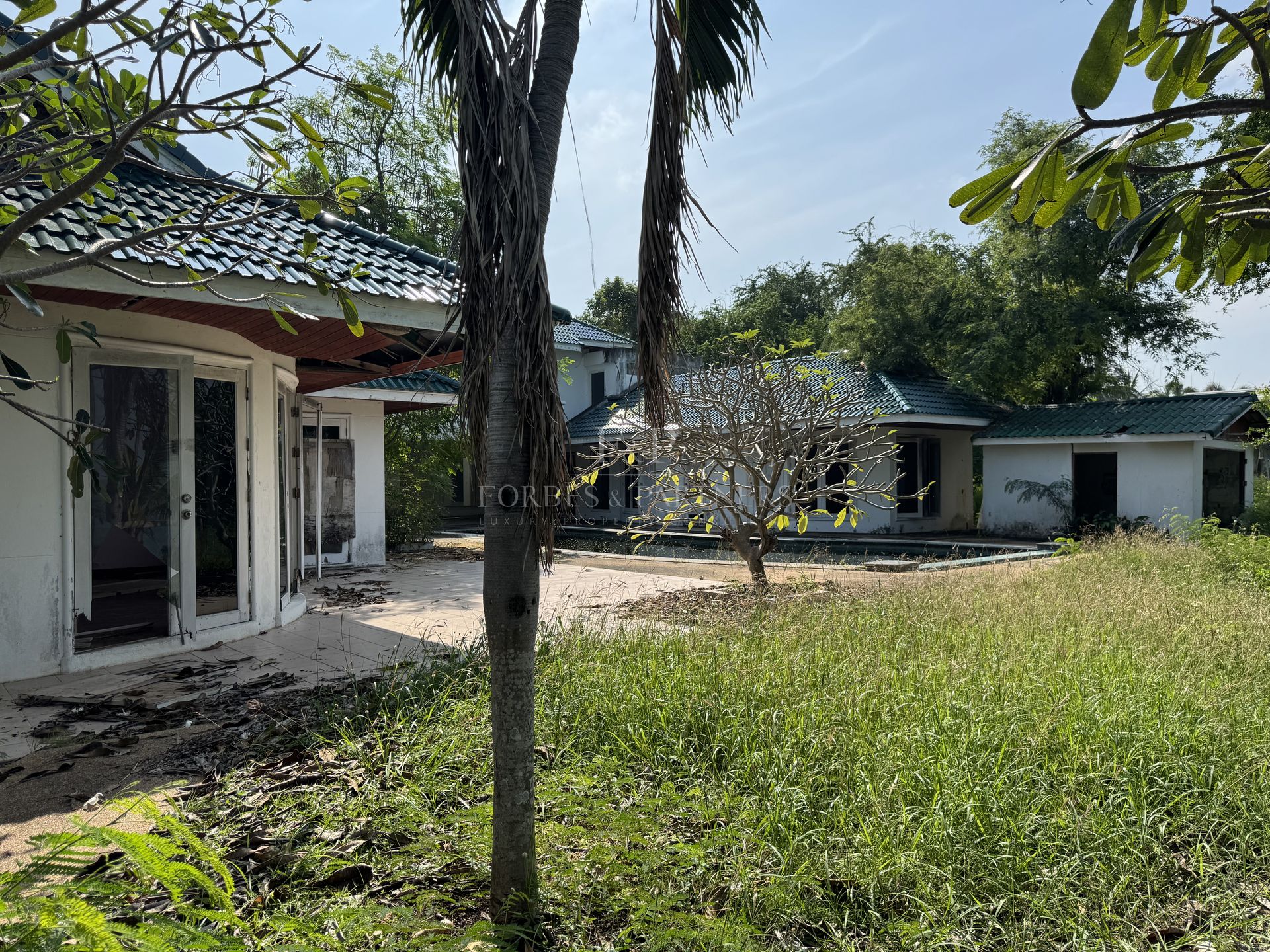 Beachfront Land and Villa in Plai Laem Koh Samui, Build or Renovate - Plai Laem, Ko Samui, Thailand