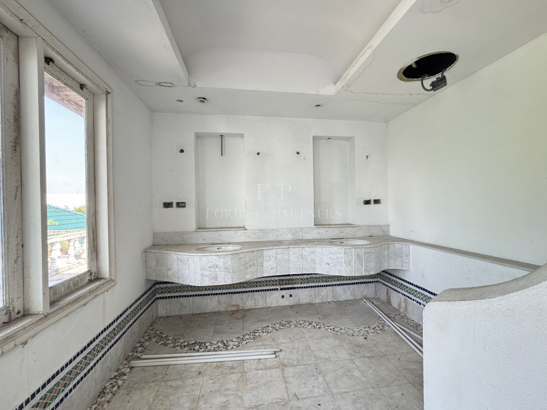 Beachfront Land and Villa in Plai Laem Koh Samui, Build or Renovate - Plai Laem, Ko Samui, Thailand